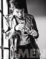 组图：林更新黑白影像写真 万人迷型男魅力无限