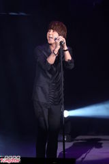 组图：韩星申彗星台湾大秀“骑马舞”