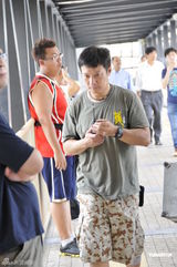 高清图：周杰伦闹市展开枪战 焦点人物谢霆锋未现身