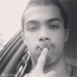 组图：韦唯仨混血儿子帅照曝光 大儿子北大学霸