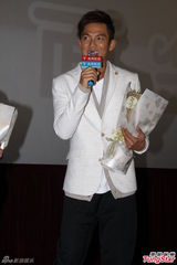 组图:钟汉良谈《爱神》湿吻戏与王子文心照不宣