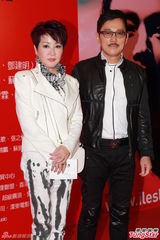 组图：张国荣纪念演唱会 林夕狄波拉亮相