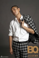 组图：《北京青年》四兄弟写真 燃烧梦想摇滚青春