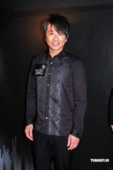 幻灯：孙耀威笑言自己酒品好 傅颖透露7月将发片