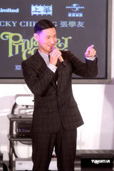 幻灯：张学友推全新大碟 因版税问题或将被无线封杀