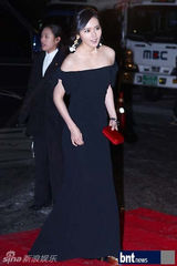 组图：金载沅孙丹菲等盛装亮相MBC演技大奖红毯