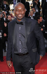 幻灯图集：《公平游戏》首映 娜奥米-瓦茨白色长裙