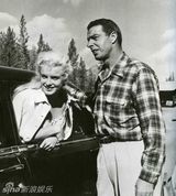 组图：梦露第二段婚姻短暂9个月(1954.1-10)