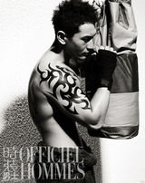 高清图：黄晓明半裸纹身体格健硕 将爷们儿进行到底