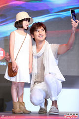 组图：陈柏霖自认患初老症 欲挑战父亲角色