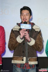 组图：唐禹哲对同性友人上下其手 对方直呼享受