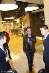 幻灯图：罗海琼费麒北京完婚 王中磊及圈中好友道贺