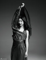 组图：朱珠红与黑职场诱惑写真