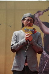 组图：《石器时代》锁定五一 导演尽述生存悲喜