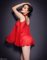 组图：莎拉-斯黛芬丝大尺度内衣写真