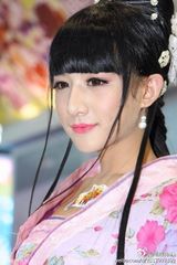 组图：最美伪娘雌雄莫辩 变身神仙姐姐秒杀女星