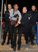 高清：《的士速递》男星萨米-纳塞利与警察搏斗被捕