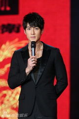 幻灯图：《锦衣卫》北京首映晚会 徐子珊萨顶顶献歌