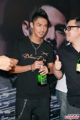 组图：关楚耀个唱邀张学友坐阵 遗撼谭咏麟未到