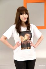 高清组图：萧亚轩黄立行代言饥饿三十不谈绯闻