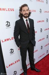 组图：《无法无天》好莱坞首映 拉博夫大胡子抢镜