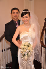 组图：李琳李大双恩爱婚纱照曝光 微博回应结婚事宜