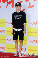 组图：FTIsland朴信惠CNBLUE等捧场李洪基新片