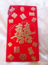 组图：林丹谢杏芳婚礼直击 新郎新娘甜蜜亲吻