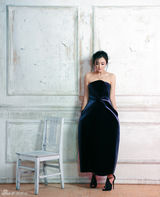 组图：秦岚清新登封面 时尚亮丽气质怡人