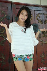 组图：吴宗宪为爱徒站台 遭调侃收入缩水