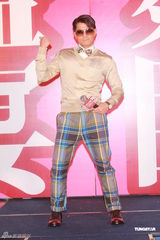 组图：郭富城个唱将凌空跳舞 带来全新超视觉享受