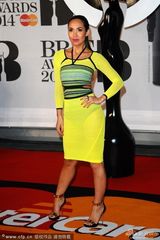 组图：2014全英音乐奖红毯斗艳 艾丽高登扮公主