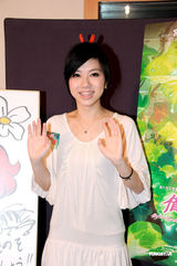 组图：邓紫棋宣传卡通电影 称林宥嘉为选老公标准