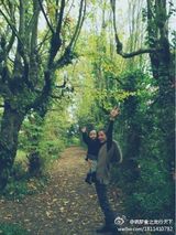 组图：盘点明星有爱亲子照 小S搞怪蔡少芬创意十足