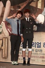 高清组图：珉豪Sulli出席《花样少年少女》发布会