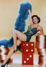 组图：昔日性感明星登戛纳排片表封面 风格各异