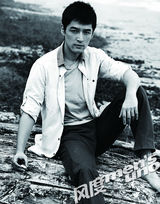 组图：胡歌拍摄《风度》环保大片 阳光动感十足