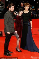 组图：柏林电影节闭幕式红毯 中国女星美艳出挑