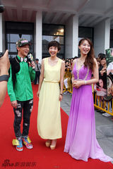 组图：《舞出我人生》唐艺昕黄裙显飘逸