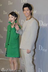 组图：张曼玉章子怡那英寒冬竞艳低调奢华