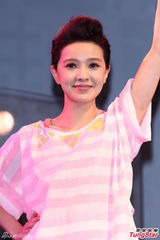 组图：郭采洁季欣霈助阵徐佳莹个唱掀可爱高潮