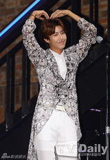 组图：帝国之子新专辑发布时隔2年整体回归