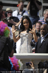 组图：《马达加斯加3》首映 本-斯蒂勒潇洒亮相