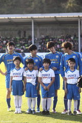 高清组图：JYJ金俊秀带队比赛 球场卖力最终胜出