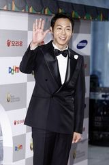 高清组图：群星闪耀2012首尔电视剧颁奖礼红地毯