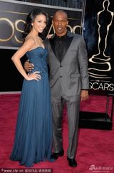 组图：杰米-福克斯带女儿亮相大打亲情牌