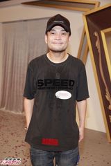 组图：刘伟强了解黄晓明脚伤 不信艺人朋友吸毒