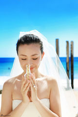 组图：刘威葳婚礼照曝光 浪漫唯美纯净温馨