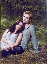 组图：暮光女抹胸裙登杂志 与帕丁森情侣照曝光