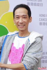 组图：张学友自曝是癌症高危族 张达明分享经验